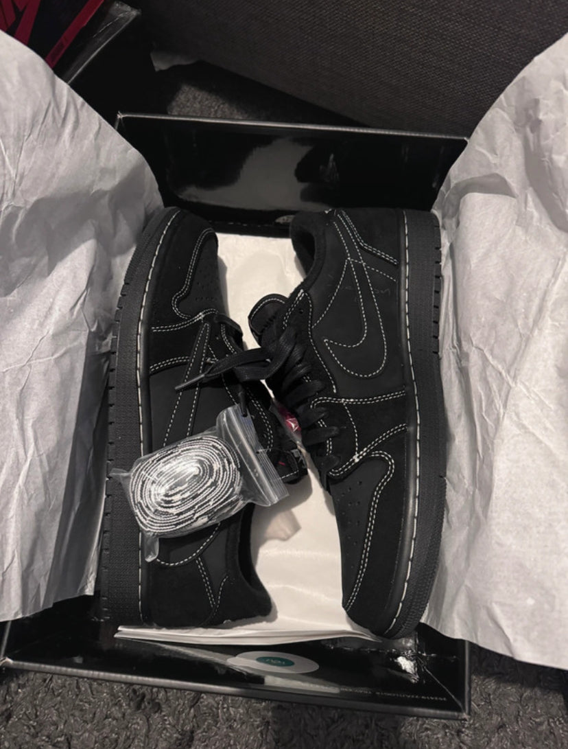 Nlke Travis Scott