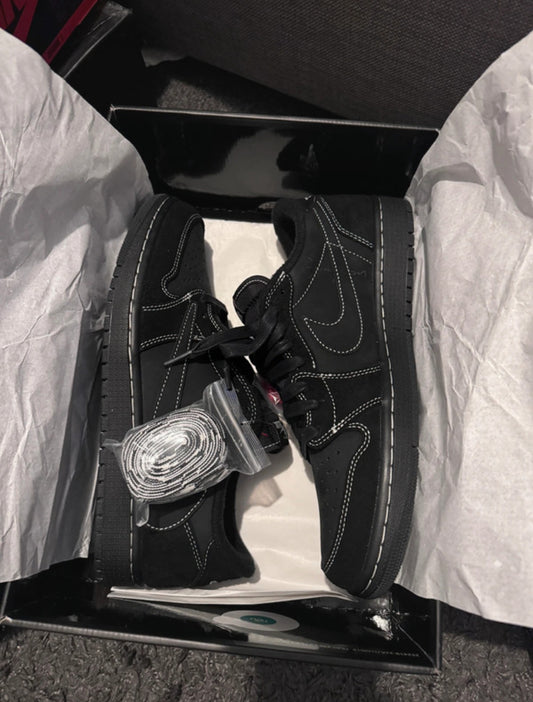 Nlke Travis Scott